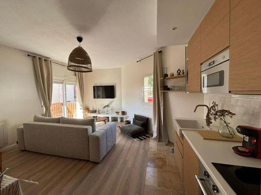 Appartement 3 Pieces, Spacieux En Plein Centre レ・デュー・アルプ エクステリア 写真